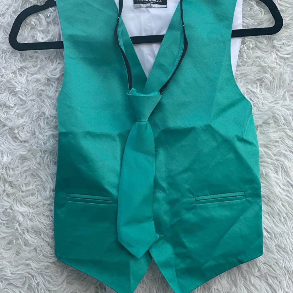 Kids Green Vest and Tie Set size small New